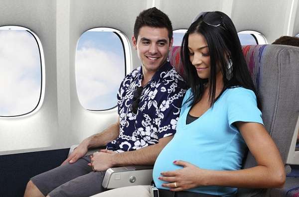 Phụ nữ mang thai đi máy bay Vietnam Airlines, VietJet Air và Jetstar Pacific cần mang những giấy tờ gì?